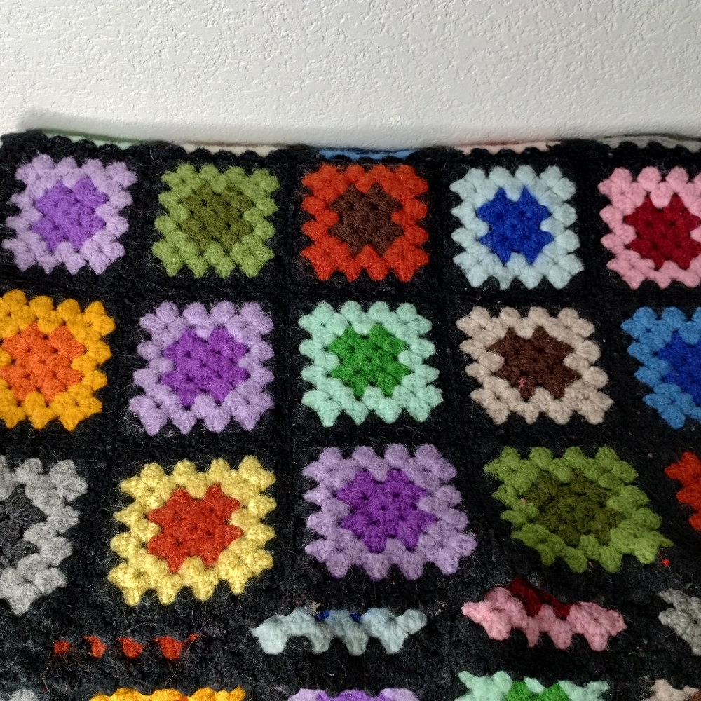 Beautiful Handmade Wool Granny Square Blanket/Throw